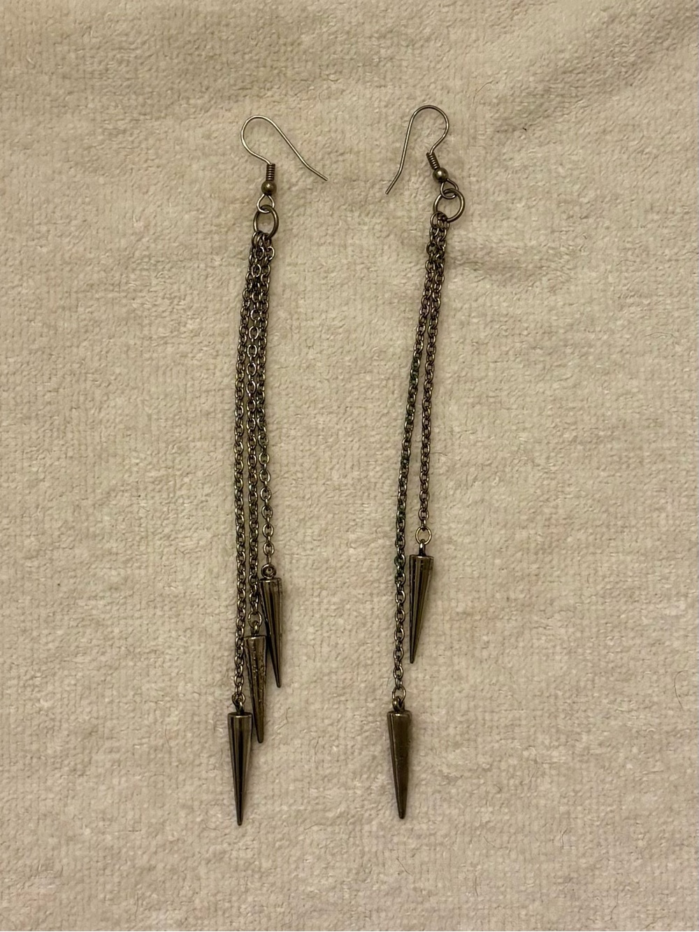 Metal spike dangle earrings